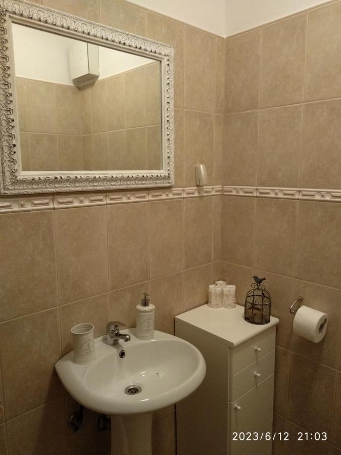 Studio Apartman Marti كوسترينا المظهر الخارجي الصورة